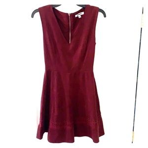 BB DAKOTA dark red v-neck dress